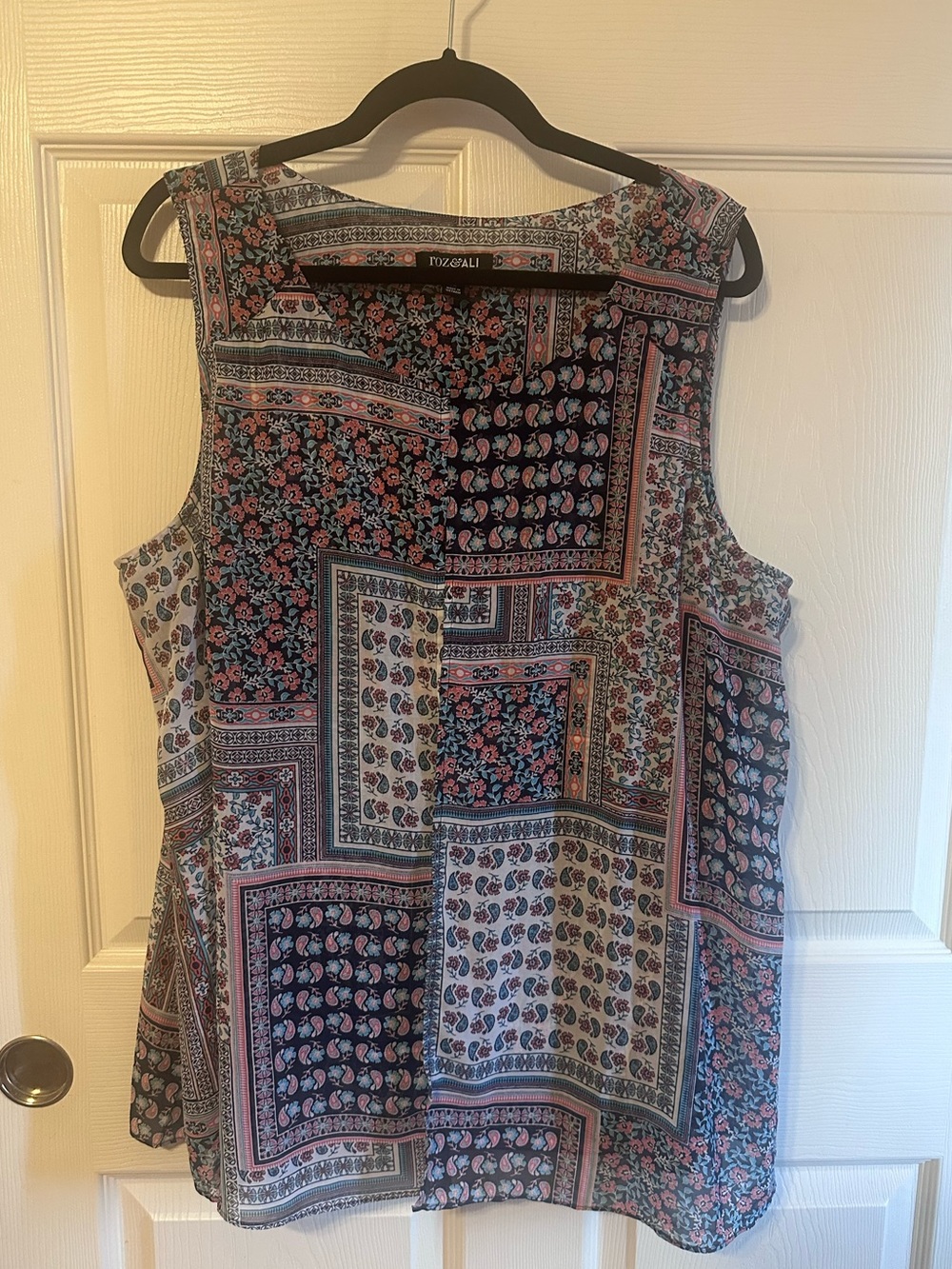 Floral Patchwork Sleeveless Top in Navy & Pink